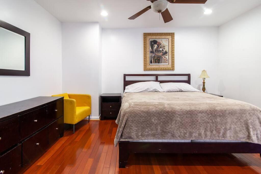 Relaxing, Spacious, Private, Walkable In Petworth! Сasa de vacaciones Washington