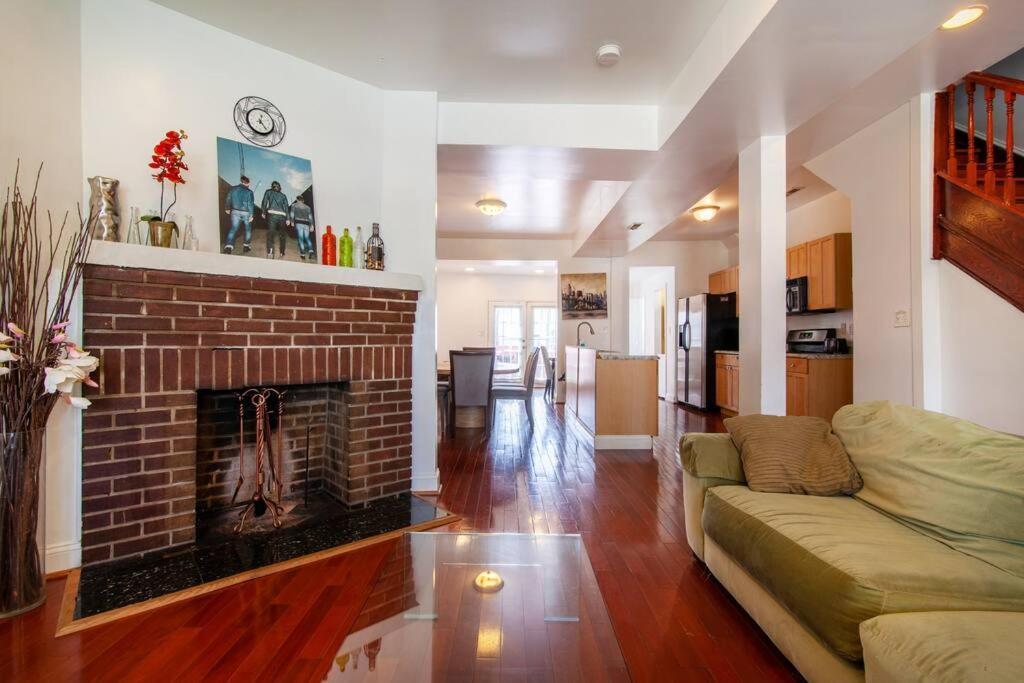 Сasa de vacaciones Relaxing, Spacious, Private, Walkable In Petworth! Washington